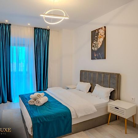 בוקרשט Yamaluxe Apartments - Blue & Pink Vibes מראה חיצוני תמונה