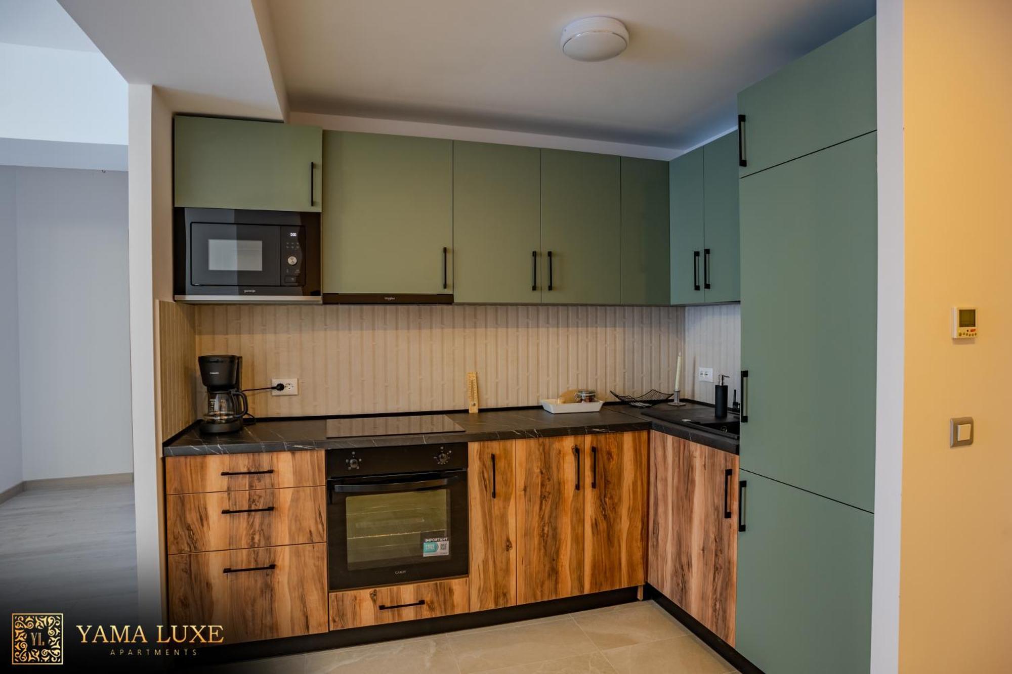 בוקרשט Yamaluxe Apartments - Blue & Pink Vibes מראה חיצוני תמונה
